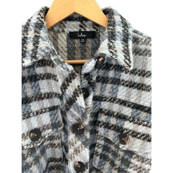 Lulus Women's Seasonal Moves Plaid Collared Belted Shacket Blue Grey XS NWOT - Picture 5 of 9